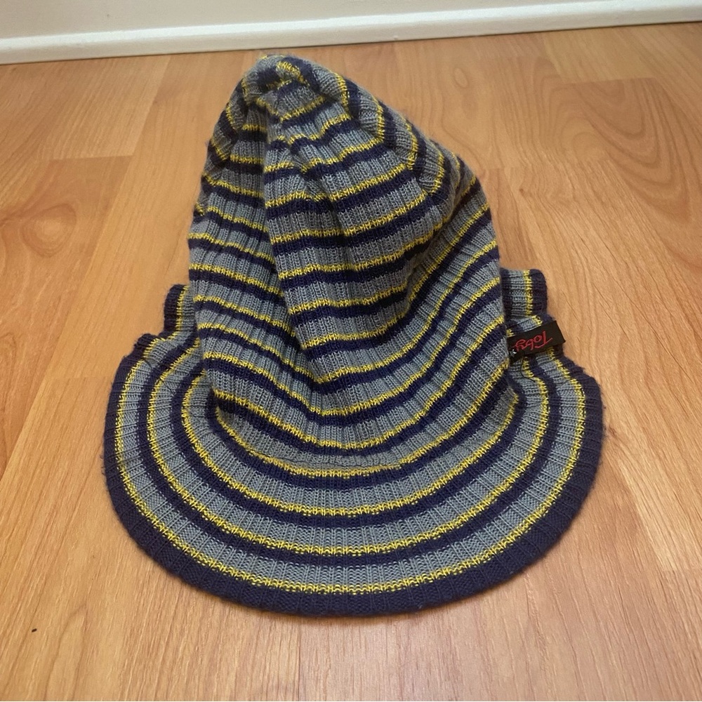 Vintage Toby Men’s Logo Striped Beanie w/ Brim